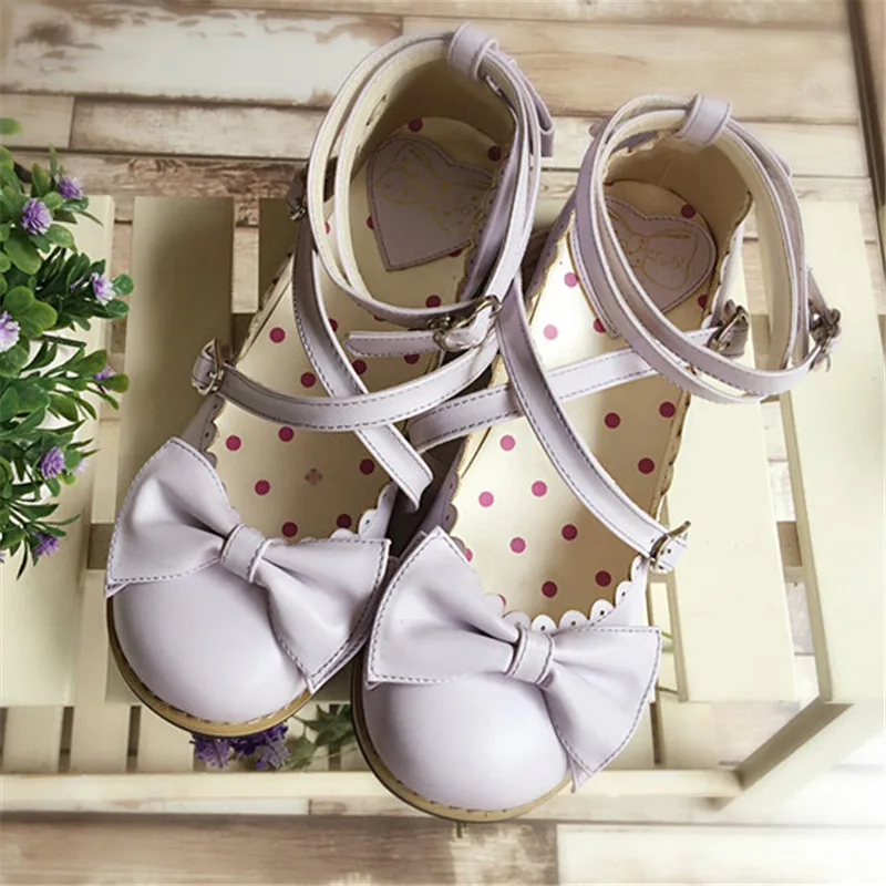 Обувь в японском стиле Харадзюку на низком не сужающемся книзу массивном каблуке с круглым носком и бантиком; обувь принцессы в стиле Лолиты; Kawaii; школьная обувь для девочек