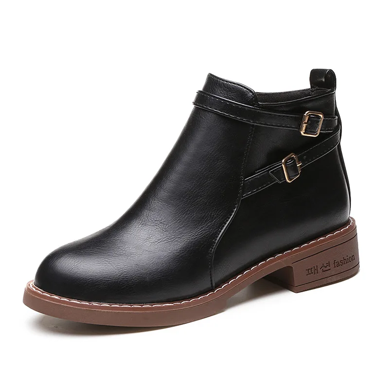 

2019 autumn and winter new Korean version of the low tube side with casual women's leather boots black ljj 0216