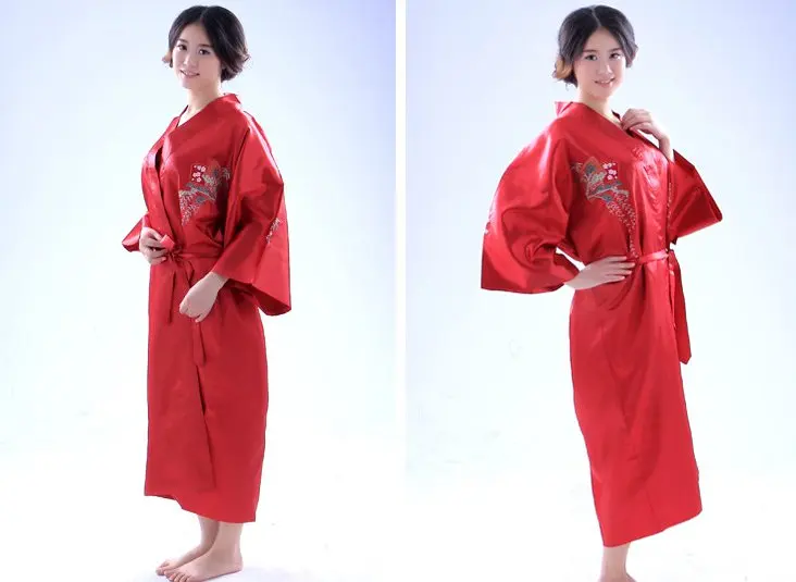 Женский халат китайский традиционный стиль вышивка бамбук и кран халат-кимоно с поясом ночной халат - Цвет: Red
