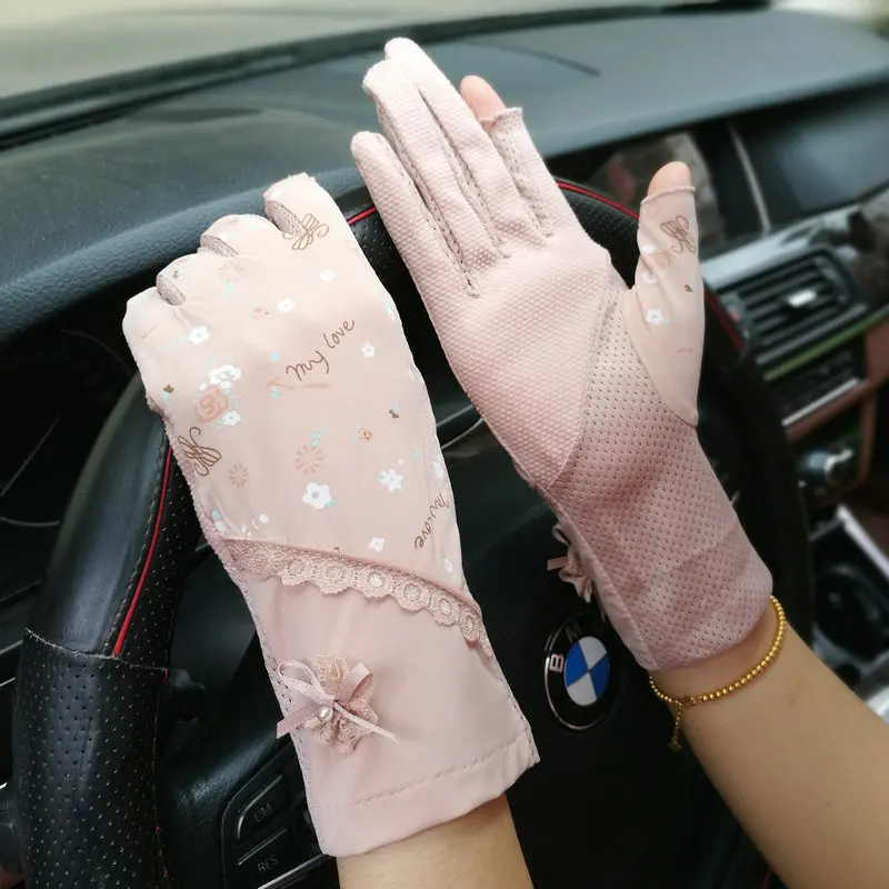 Женские перчатки тонкие летние анти-солнце наружное Ice шелк Нескользящая водительские перчатки Женская мода печатных милый кружева FS03 - Цвет: Skin Pink