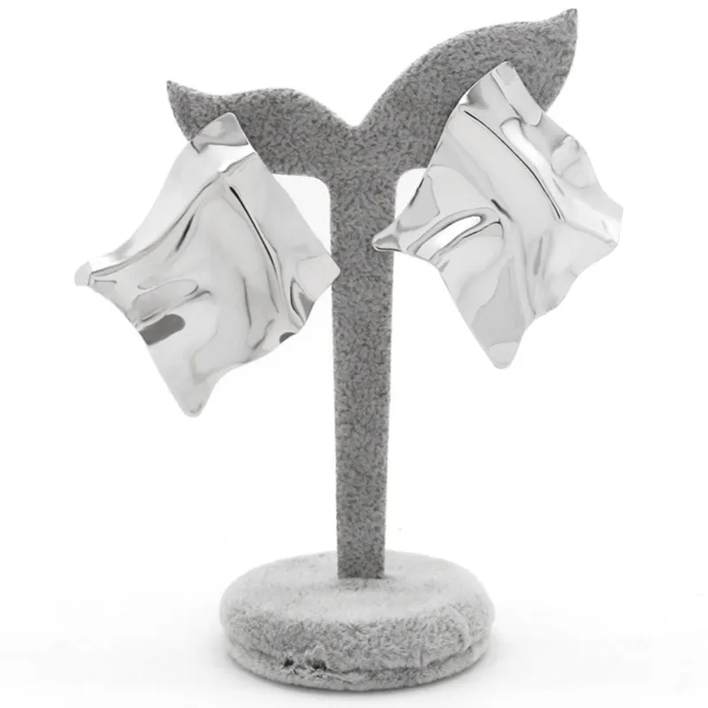 8931405426_1371876218