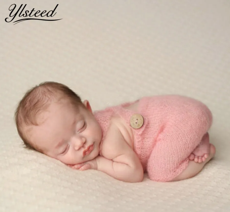 

Newborn Photography Props Crochet Wood Button Overalls Pants Infant Photo Outfits Vintage Baby Photo Shoot Props Picture Props