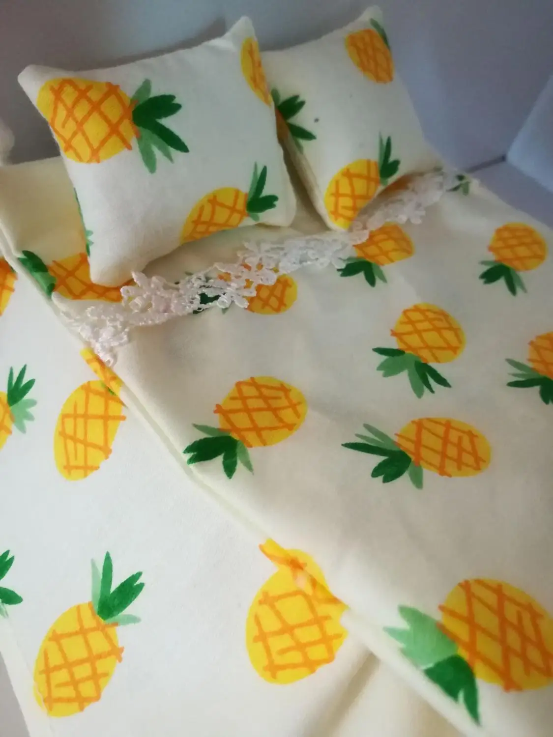 1:12 ручной работы мини кукольный домик миниатюрная кровать аксессуары(не включает кровать - Цвет: pineapple