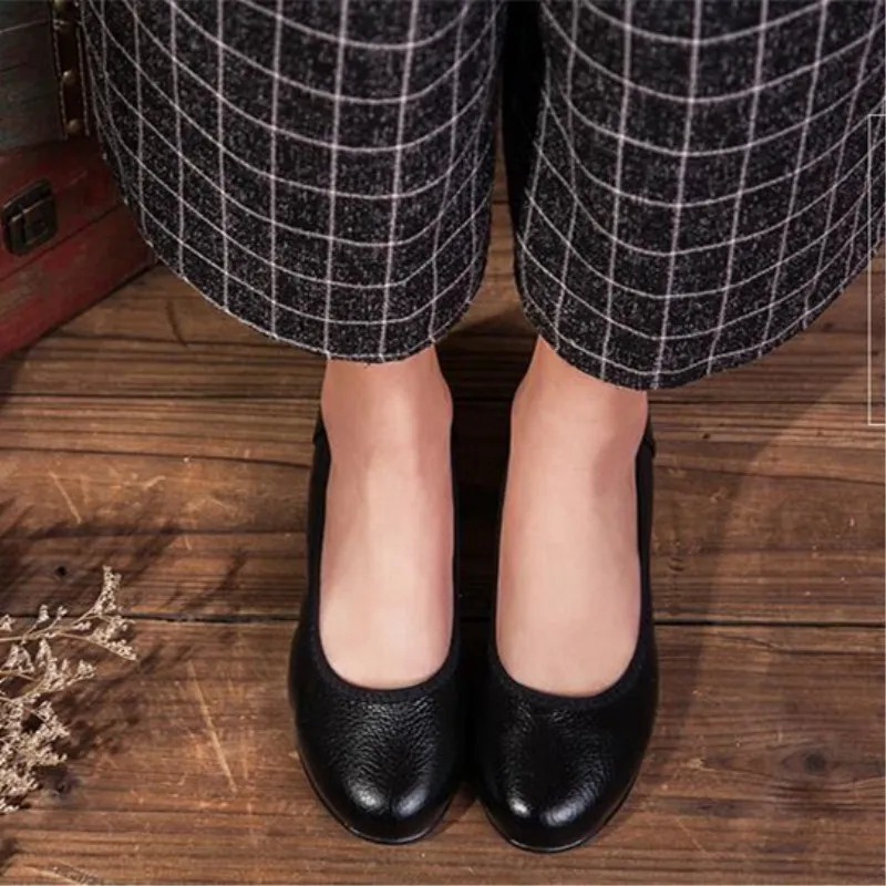 

New retro fashion handbags spring and autumn handmade genuine leather large size women's shoes hot section casual work shoes