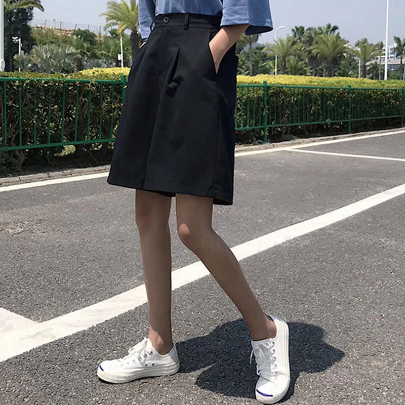 Knee Length Shorts Women Summer Solid Color Elegant Leisure Loose Shorts Trendy Classic Wide Leg Chic Korean Ladies Pockets