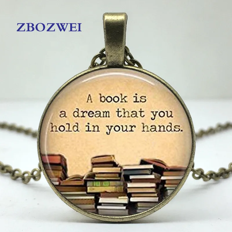 2018 Книга в новой Библиотеке это мечта которую вы держите руках Старая книга фото