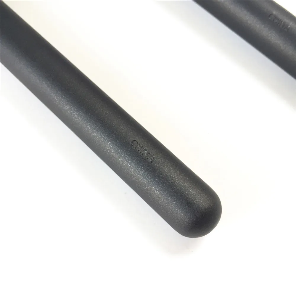 MAC 127 Split Fibre Face Brush _ 8