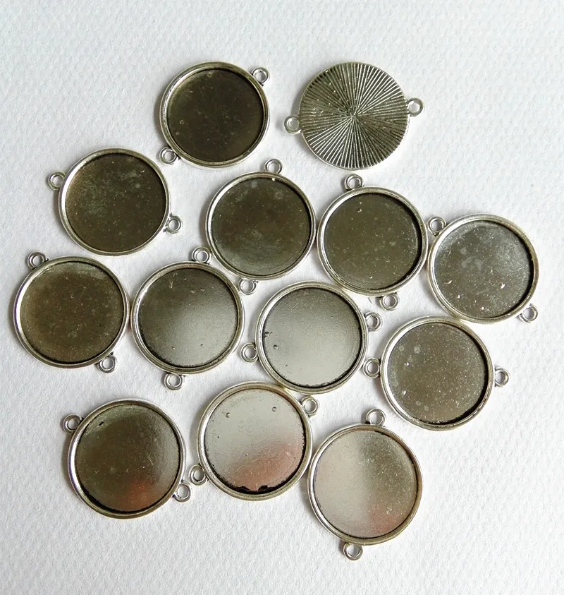 

50pcs/lots Metal Antique Silver Bronze charms cabochon 20mm base connectors pendants fit DIY bracelets jewelry making Wholesale
