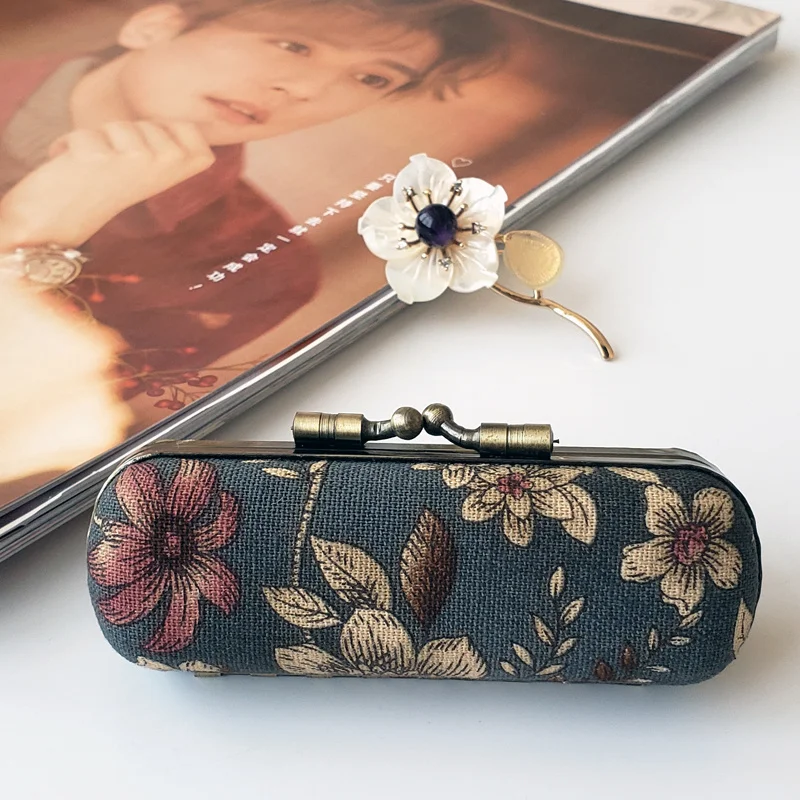 

Portable Lipstick Box Bag Environmental Protection Leather Portable Lipstick Box with Mirror Cosmetic Bag Makeup Case