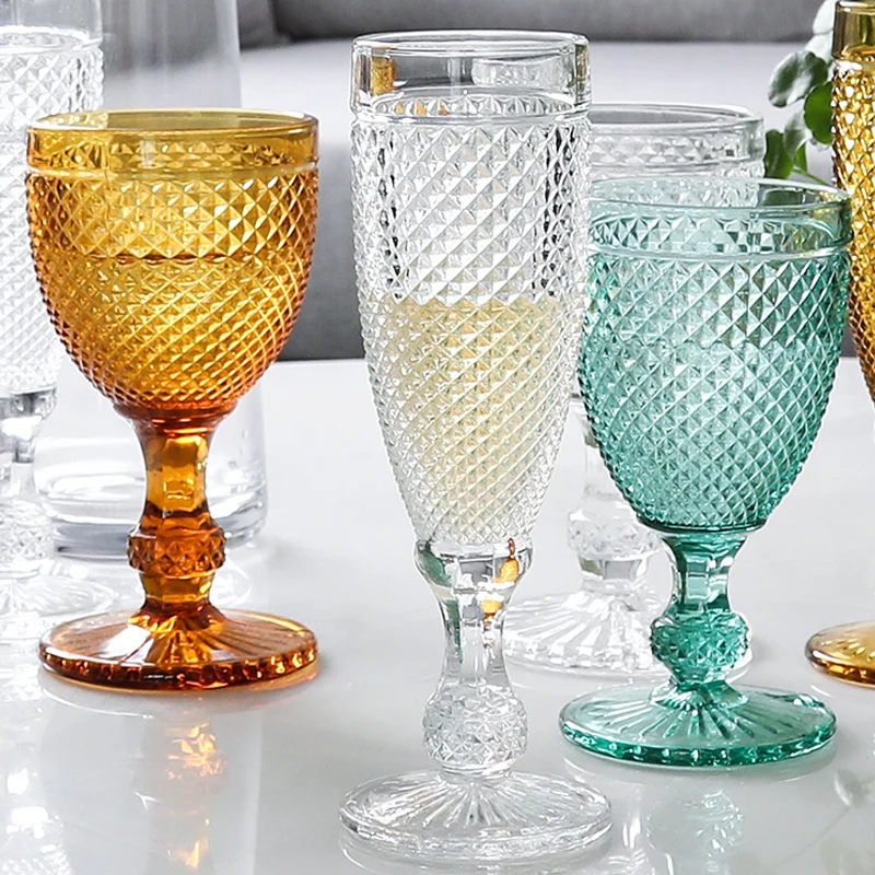

2 pcs Colorful Vintage relief wine Glass goblet engraving glass champagne cup household juice cup champagne glass wedding cups