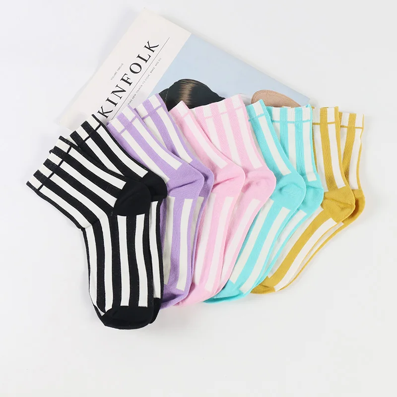 

DONG AI Lady Stripe Cotton Socks Crew Colorful Women Sox Harajuku Designer Retro Yellow White Korean Style