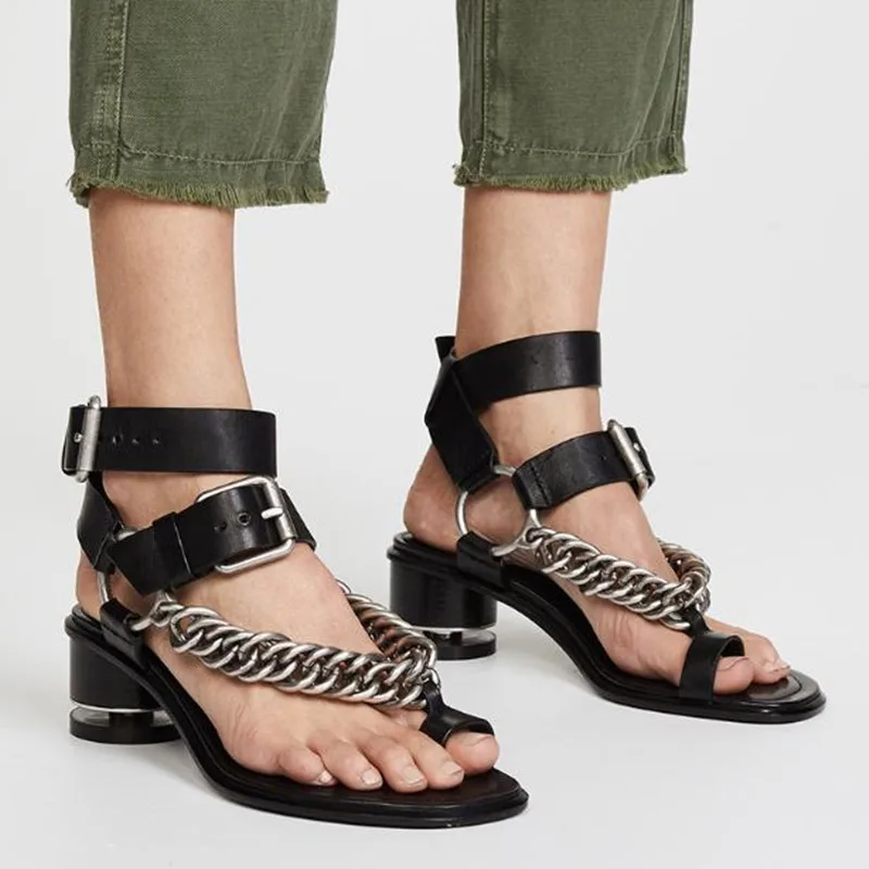 

2019 New Summer Genuine Leather Chain Roman Sandals Female Cross Straps Retro Crude Heel Open Toe Sandals Celebrity Same Paragra
