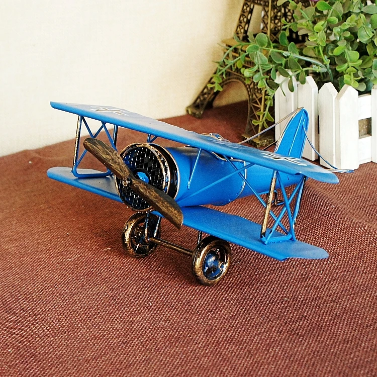 

WWII Flying Tigers aircraft for anti-Japanese model props to do the old home crafts tin ornaments