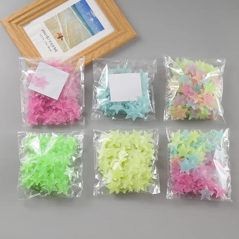 100pcs/bag 3cm Luminous Star Stickers Bedroom Sofa Fluorescent Painting Toy PVC stickers Glow in the Dark Toys for kids wall stickers glow dark stickers