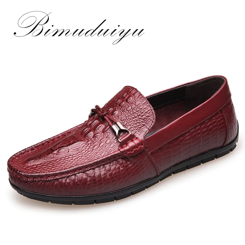 Prix BIMUDUIYU Printemps Automne Mode Hommes Slip On Casual Chaussures en cuir Véritable Crocodile modèle Masculin Respirant Chaussures de Conduite Plat