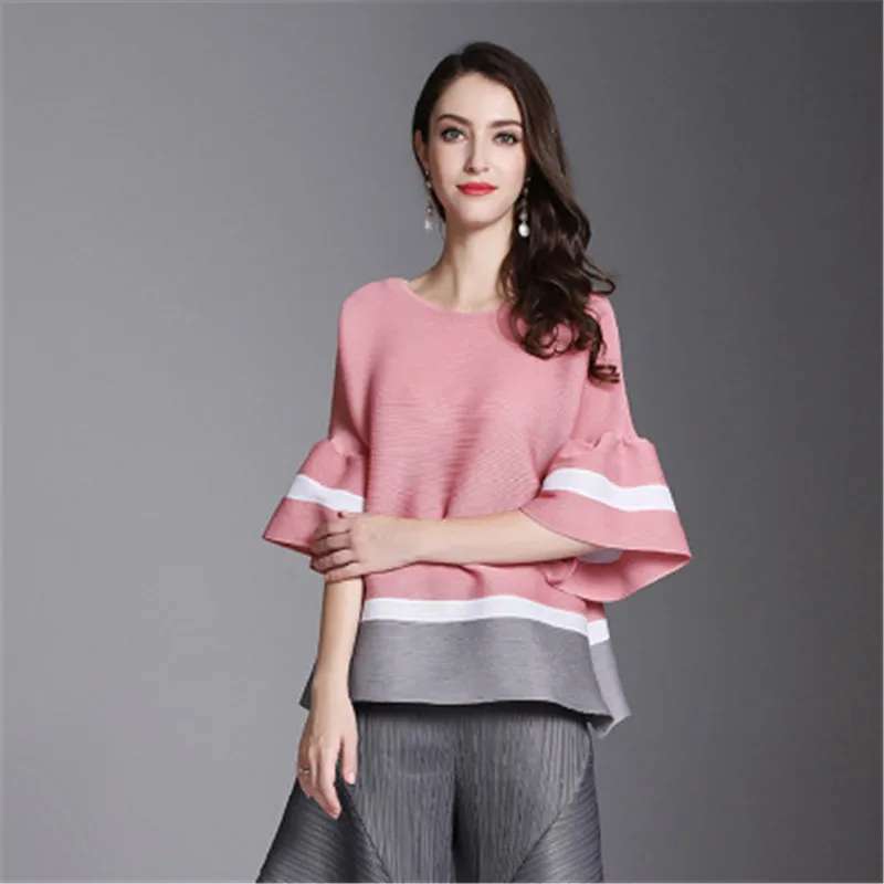 

2019 summer women's Miyak pleated trumpet sleeves round neck short-sleeved sunscreen shirt high quality wild women's shirt