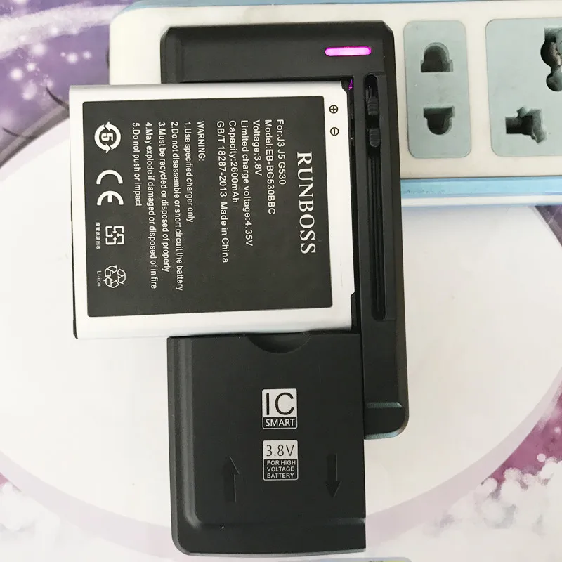 

C1 LED Indicator Portable Universal Mobile Cell Phone Battery Dock Desktop Travel Charger With USB Port