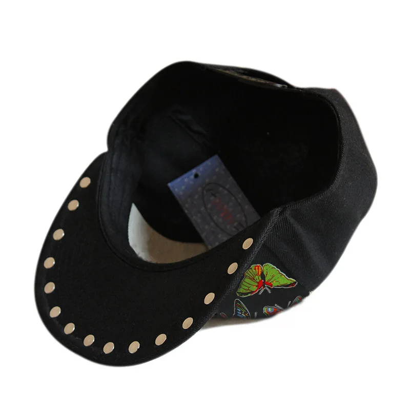 Mens sombreros y gorras Topi sombreros para las mujeres corea del punk pequeña mariposa remache sombrero plano Gorra Beisbol Hombre Casquette homme K Pop Mens sombreros y gorras Topi sombreros para las mujeres corea del punk pequeña mariposa remache sombrero plano Gorra Beisbol Hombre Casquette homme K Pop