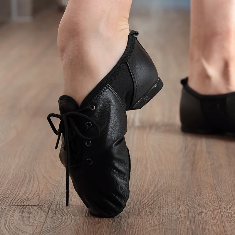 SWIGA black leather professional jazz shoe low heel shoesin Dance