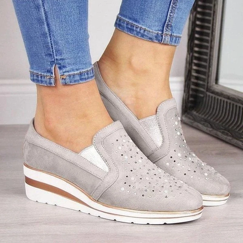 New Sneakers Women Slip-on Bling Crystal Female Shoes Solid Color Casual Loafers Women Platform Comfortable Flats Ladies Shoes - Цвет: Серый