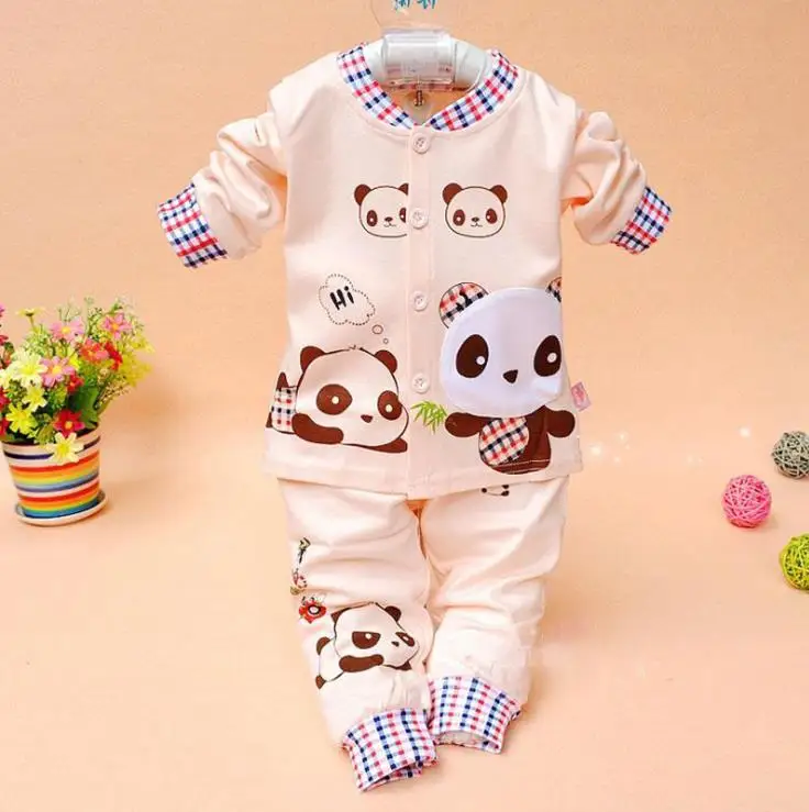 Baby cotton underwear set.