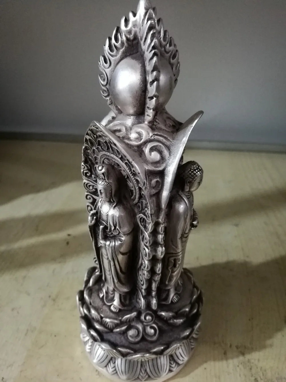 

China collection Silver copper decoration Three sides of guanyin furnishing articles copper mine loader silver Buddha