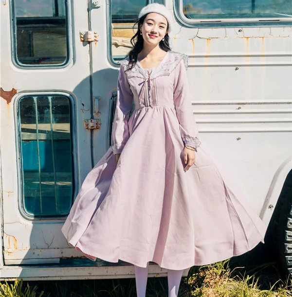 

2018 new fashion women's dresses Autumn vintage embroidered dress square collar bow vestidos