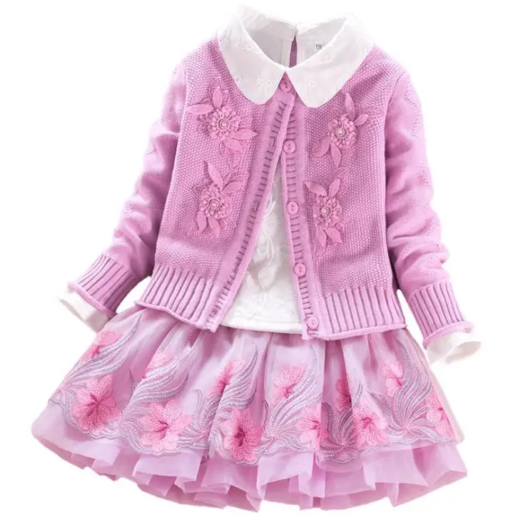 European and American autumn new 2018 Parent-child outfit Embroidered sweater + shirt + embroidered skirt Girl's suit European and American autumn new 2018 Parent-child outfit Embroidered sweater + shirt + embroidered skirt Girl's suit