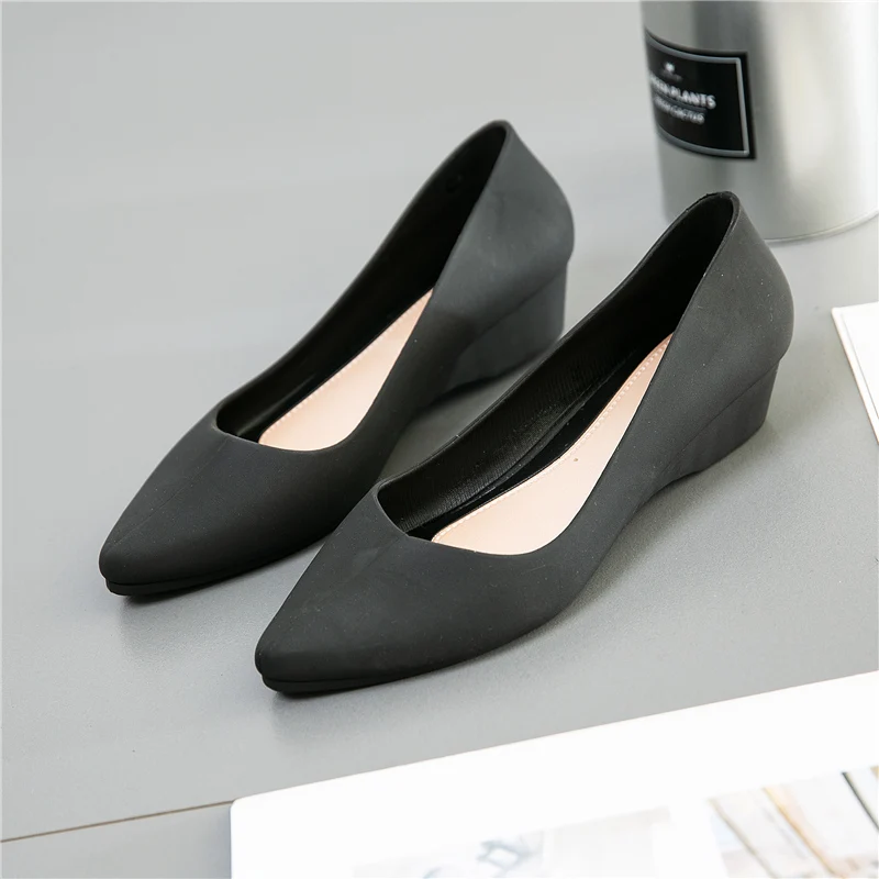 pointed rain boots