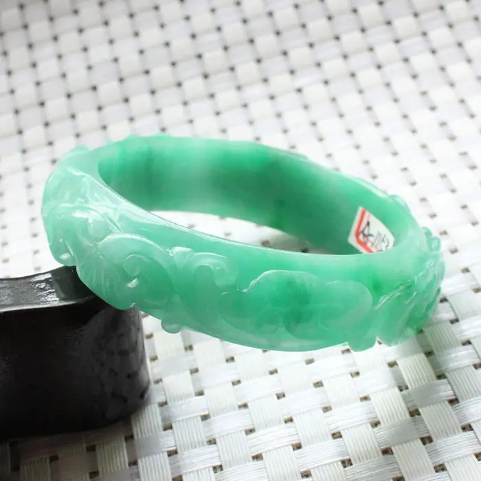 

1153 Chinese Hand-carved Emerald Green stoneite stone Gems Bracelet Bangle 57mm