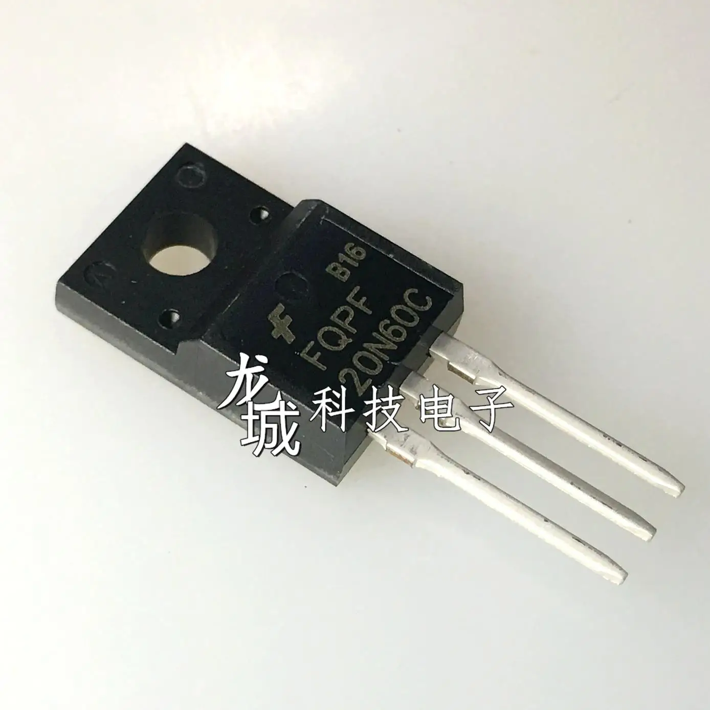 Новый FQPF20N60C 20N60C 20A 600V пластиковый TO 220F MOS полевой эффект|Реле| |