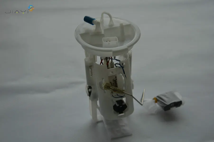 New Fuel Pump Complete Assembly Module Sending For E8416M BMW E46 325Ci 330Ci 2001 2006 323i