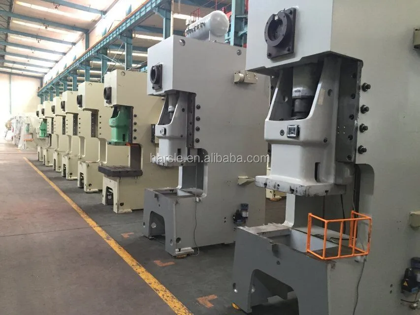punching machine (114)
