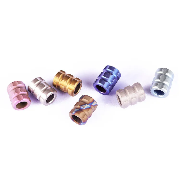 الملونة سلسلة من سبائك التيتانيوم سكين C قلادة مظلة حبل الخريف سكينة للاستعمال الخارجي قلادة قلادة هاتفية EDC Paracord الخرز