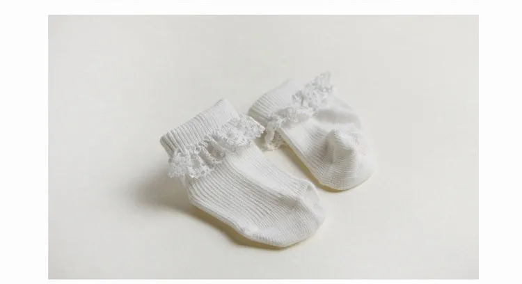 Высокое качество одна пара корейские хлопковые носки для малышей резиновые скольжению одноцветное белый розовый с кружевной отделкой