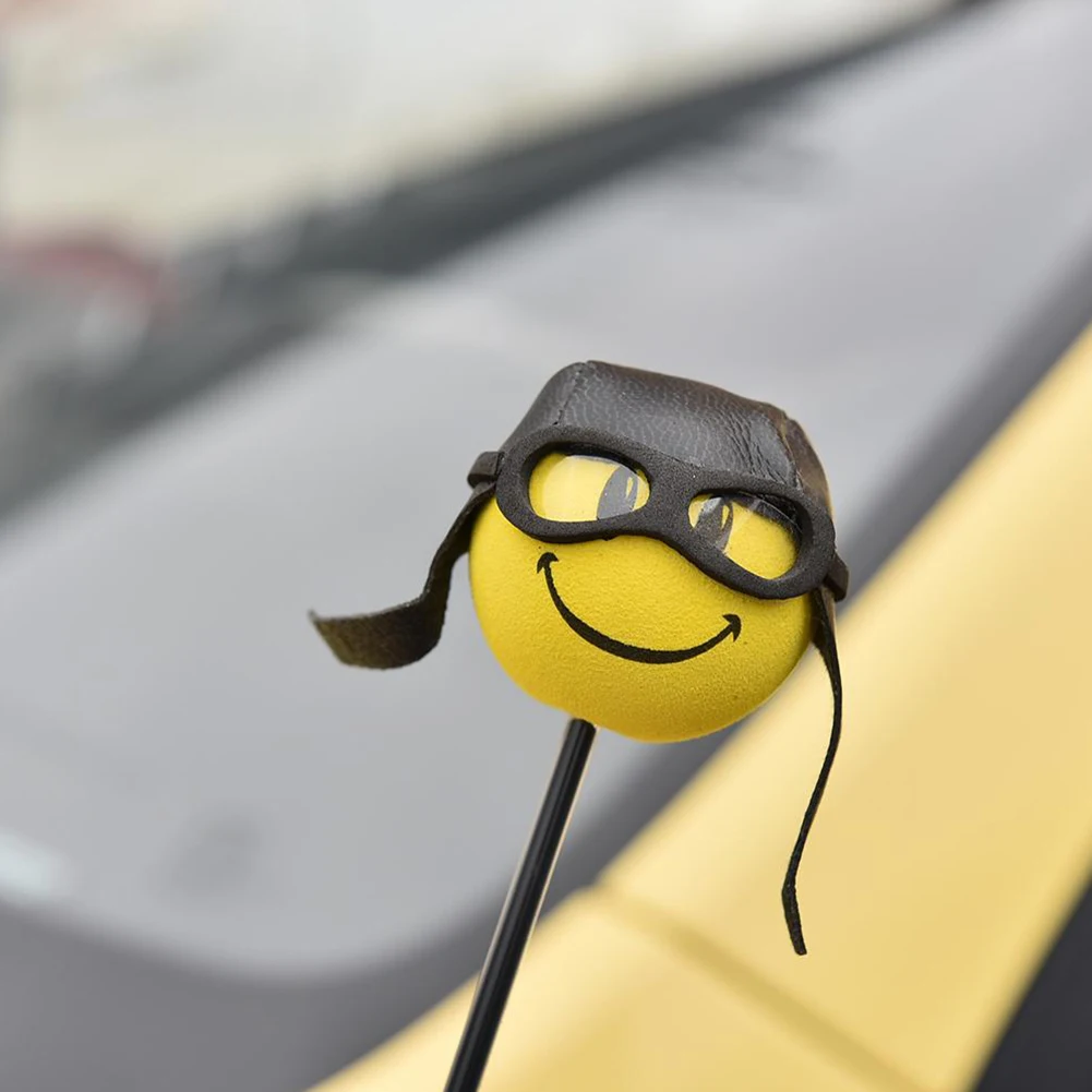 

2019 Car Styling Roof Ornament Yellow Mini Cute Funny Cartoon Doll Antenna Balls Plush Eva Foam Antenna Topper Decoration