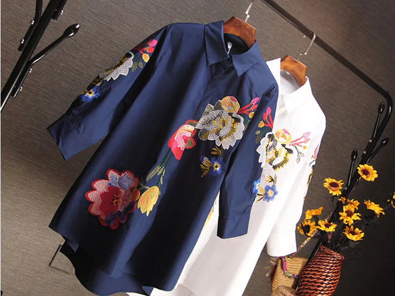 Spring and Summer Elegant Women Shirts Embroidery Loose Casual Shirts Seven-Sleeve Large Size Shirts