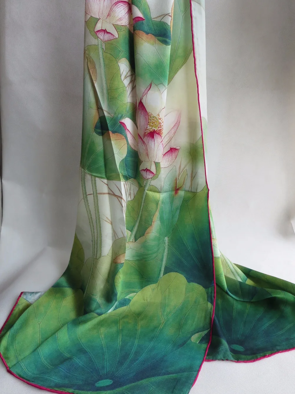 Elegance Fashion women s 100 Pure silk Digital Inkjet Printing hand roll hemmed pink lotus silk
