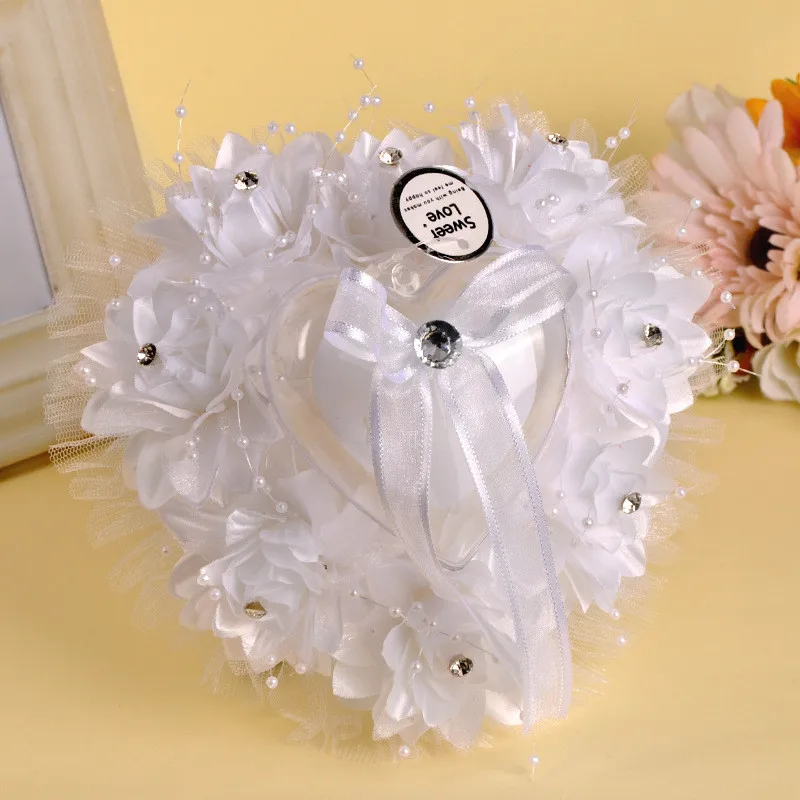 

Rhinestone Heart-shaped Wedding Jewelry Ring Box Bride Flower Ring Pillow Wedding Decoration Wedding Favor Valentine's Day Gift
