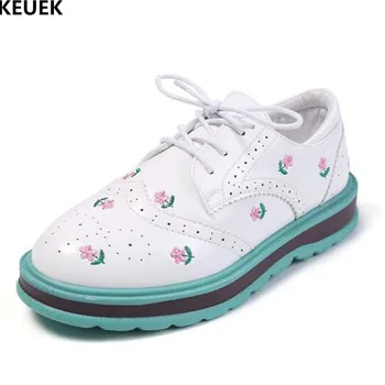 

New Spring/Autumn Girls Leather Shoes Embroidery England Student Toddler Flats Lace-Up Breathable Princess Kids Shoes Baby 02