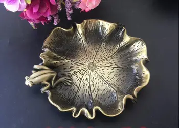 

Antique Collection: Retro Brush Washing Frog Brush Washing Kung Fu Tea Toe Sculpture of Frog in Small ashtray