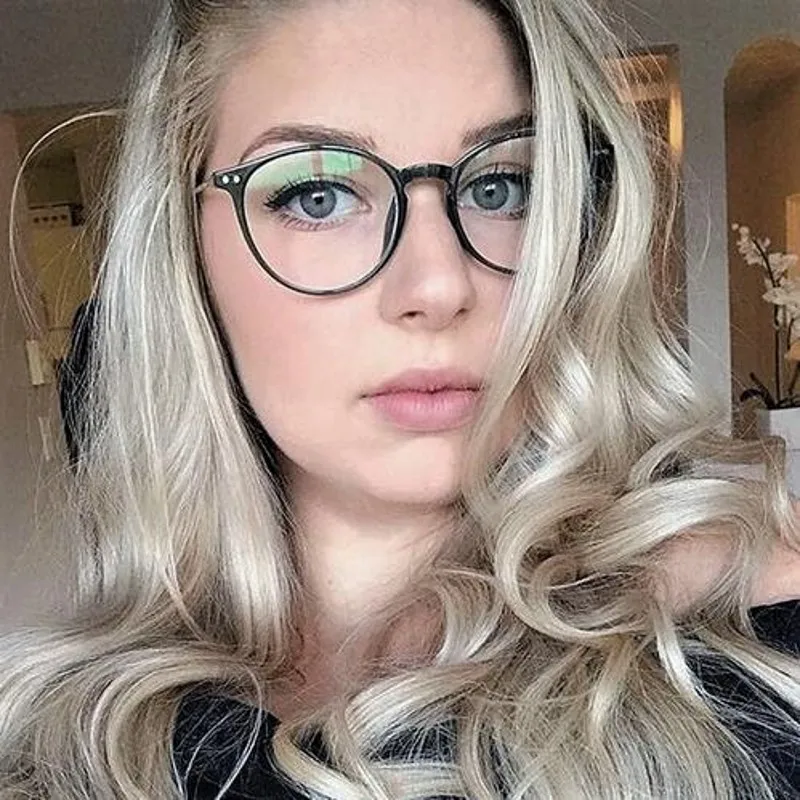 

Ladies Oval Optical Glasses Frame Designer Eyeglass Frames Women Transparent Glasses Classic Retro Clear Lens Nerd Frames oculos