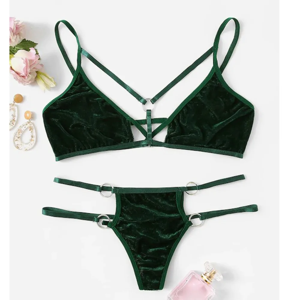 

Brief Sets Hollowing V-Neck Bra With Thong Ring Linked Velvet Lingerie Set Adjusted-straps Lace Patchwork sous vetement femme#15