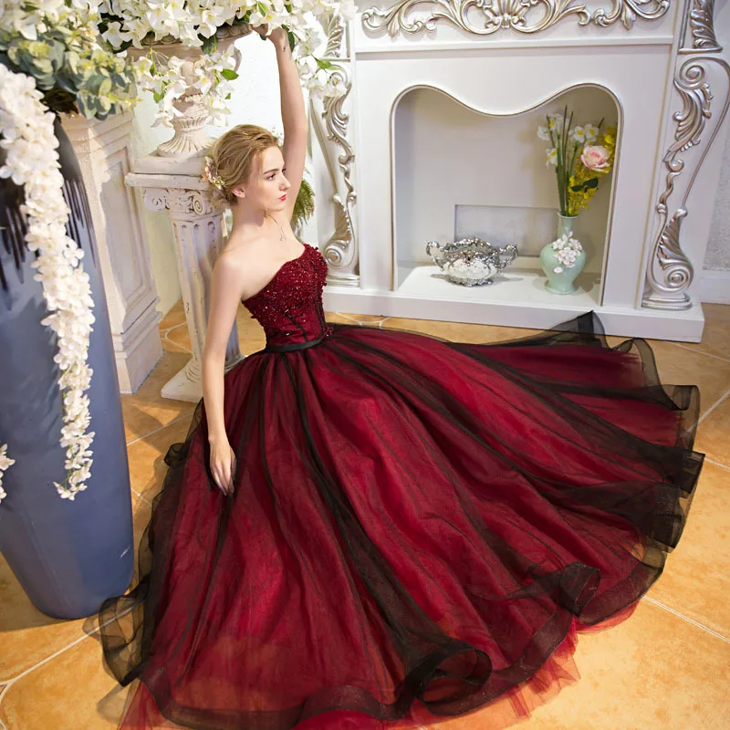 

Hot 100%real Major Beading Wine Red Black Veil Ball Gown Medieval Dress Renaissance Gown Sissi Princess Victorianbelle Ball