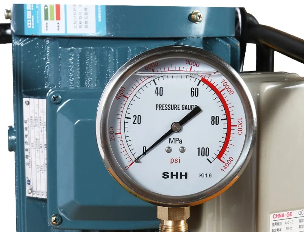 Таблица давления мпа в бар и атм. Давление 70 мпа. Перевести кгс/см2 в н/м2. Соотношение единиц измерения давления таблица. Единицы давления перевод таблица.