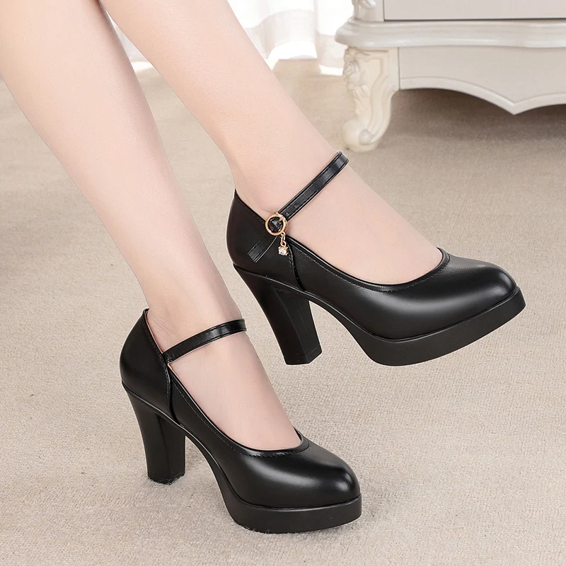 Zapatos de trabajo de cuero suave para mujer, calzado de moda gruesa con  tacones altos, estilo coreano salvaje, impermeable, con plataforma, modelos  de pasarela, color negro, novedad de 2021|Zapatos de tacón de