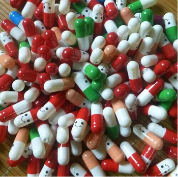 

5 Pieces / Set Jumping Pills April Fool Day Toy Novelty Creative Plastic Pill Tricks Toys Flip
