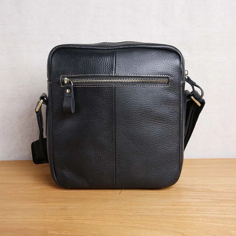 AETOO Leather Men's Bag Shoulder Messenger Bag Vertical Top Layer Leather Business Casual Leather Bag
