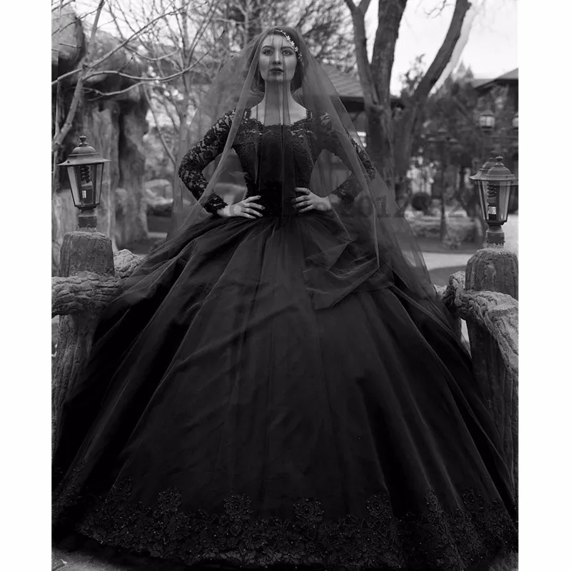Vintage Black Wedding Dress