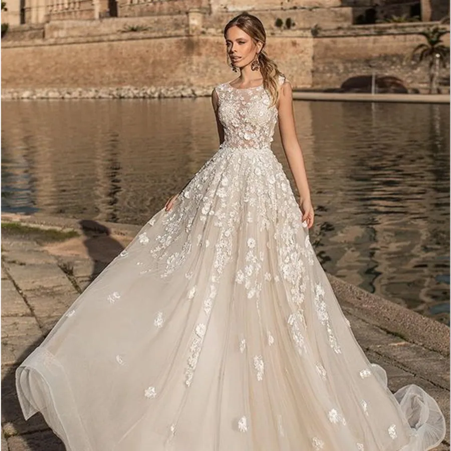 

srui sker Scoop Floral Print Ball Gown Illusion Fluffy Champagne Tulle Backless Court Train Appliques Sleeveless Wedding Dress